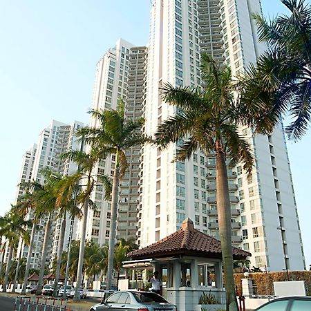 The Residences At Puri Casablanca Джакарта Экстерьер фото